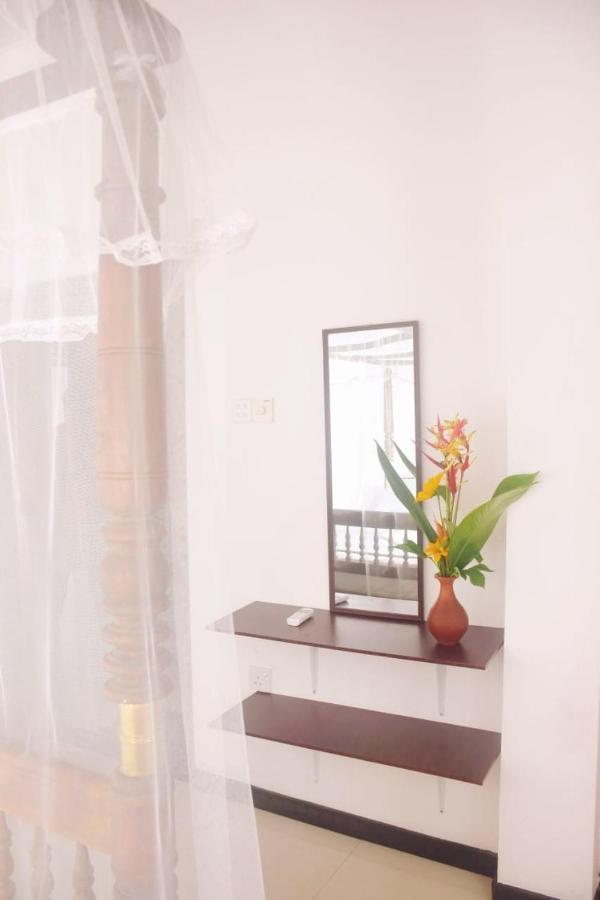 Winsi Villa Unawatuna Exterior photo